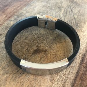 Softball/baseball clasp bracelet